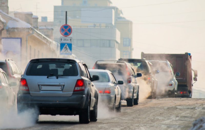 Qui doit payer le taxe malus sur les voitures polluantes?