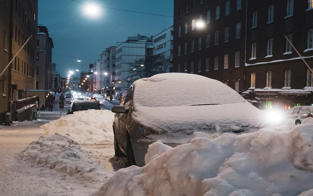 Ma voiture est coincée dans la neige et je n’ai aucune idée de ce qu’il faut faire