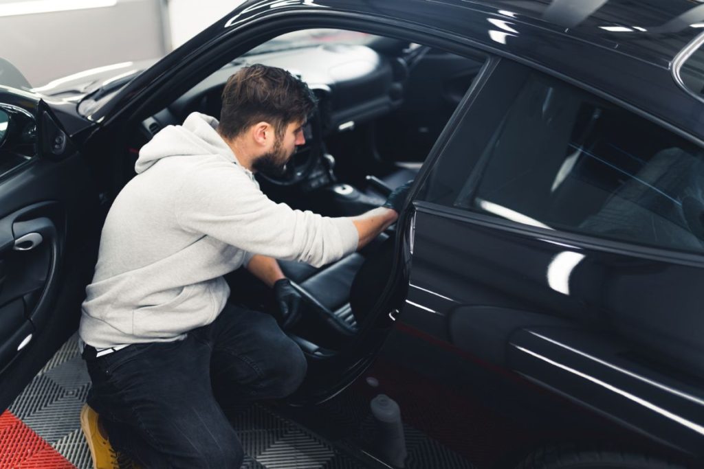 12-Les mesures à prendre en cas de constat de problèmes mineurs lors de l'inspection d'une voiture