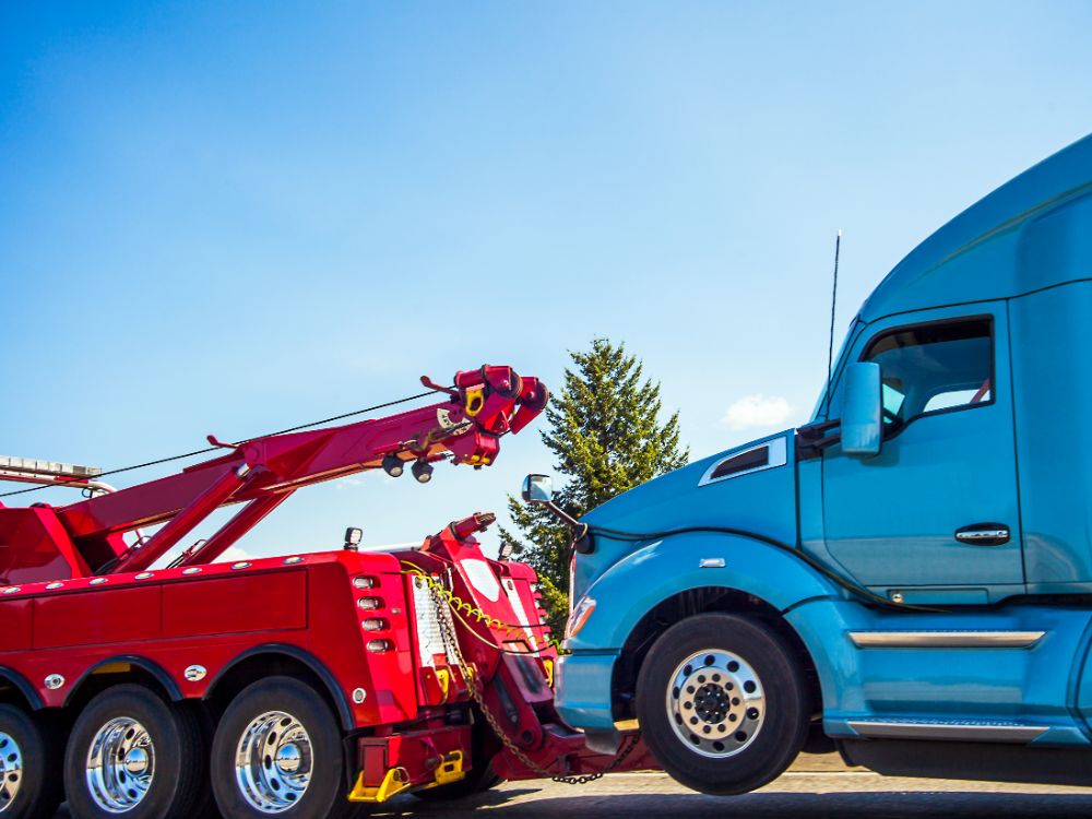 Remorquage PL : solutions rapides et sécurisées pour vos poids lourds immobilisés